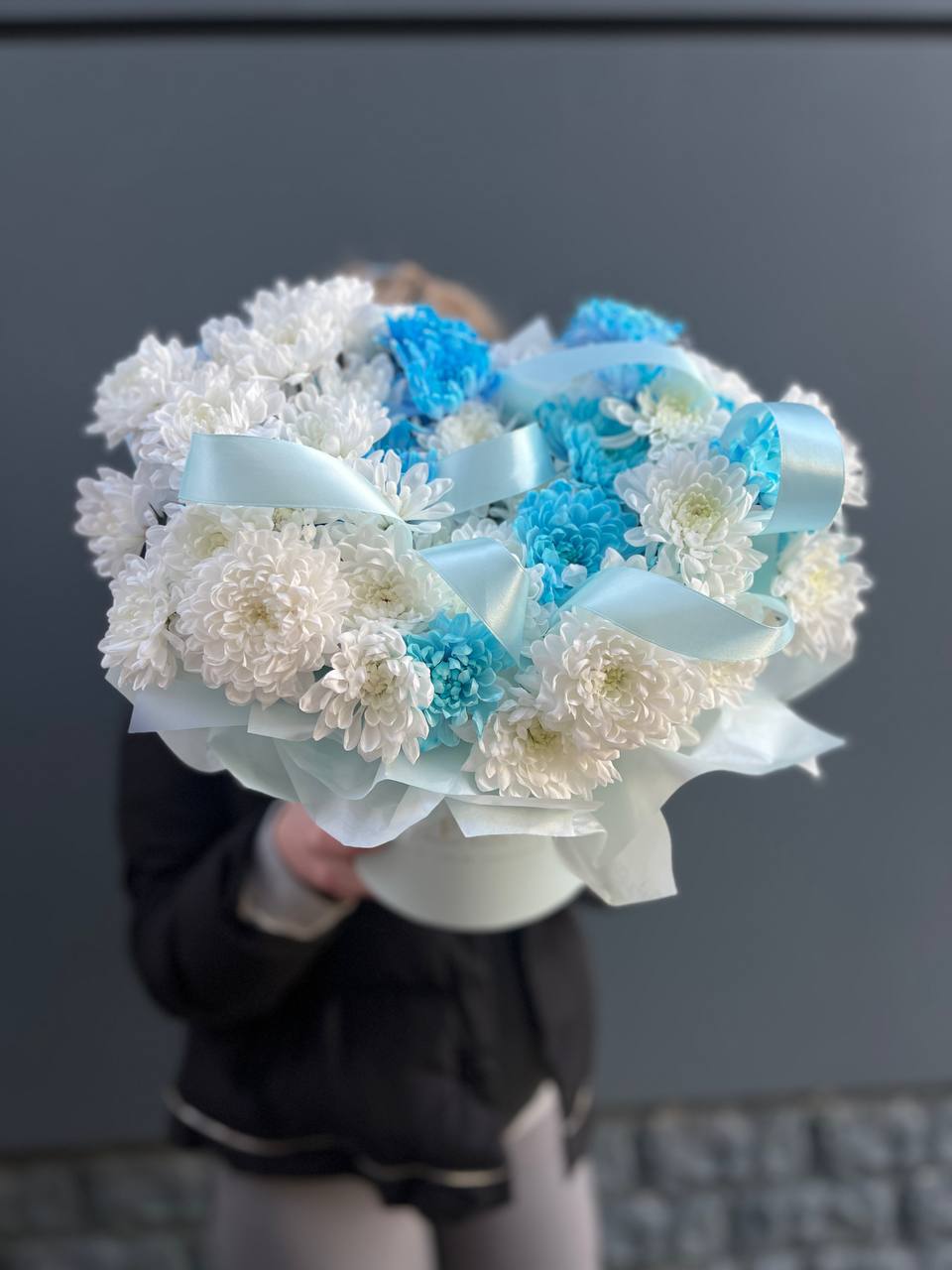 Хризнтемы в боксе в Сириусе