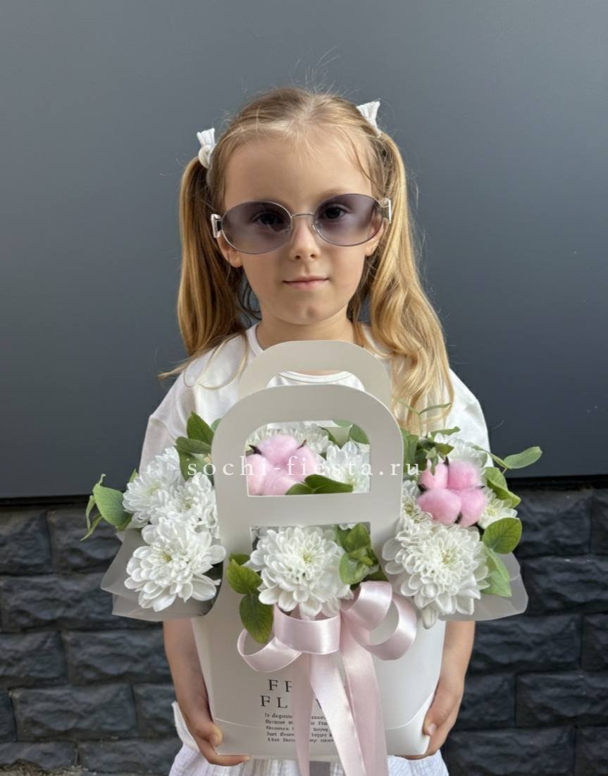 Сумочка "Карандашик" в Сириусе