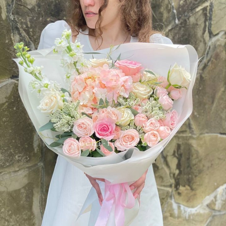 Дизайнерский букет №26 в Сириусе