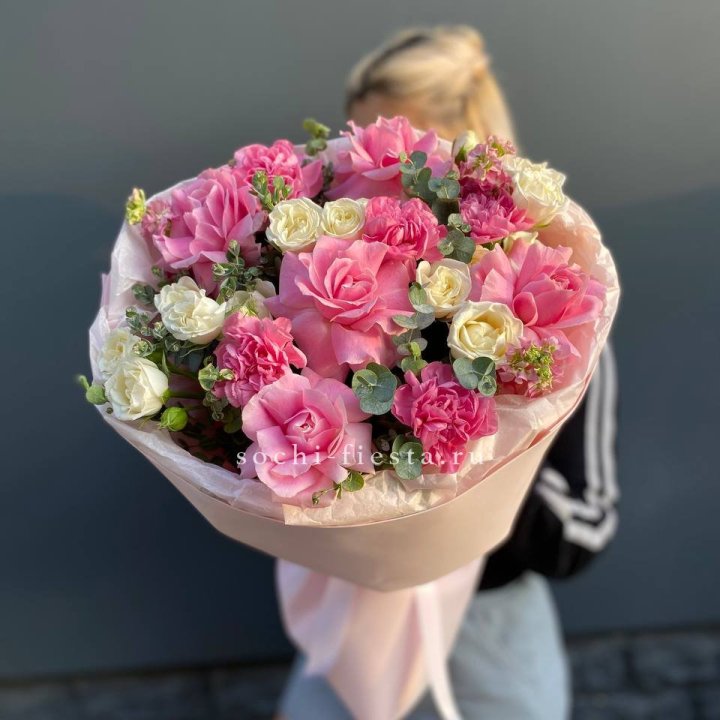  Букет  " Малина" в Сириусе