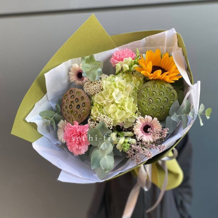  Букет  " Озеро любви" в Сириусе