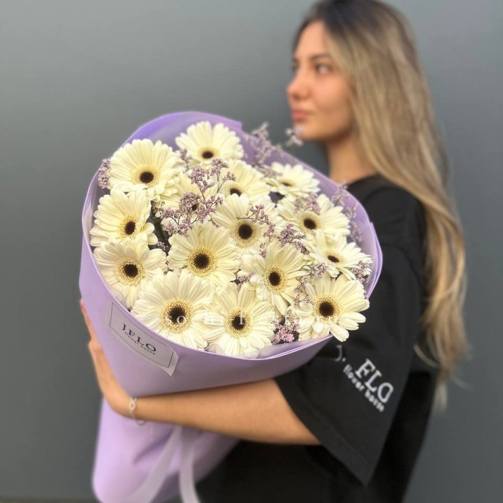 Букет голландских гербер "Лавандер" в Сириусе