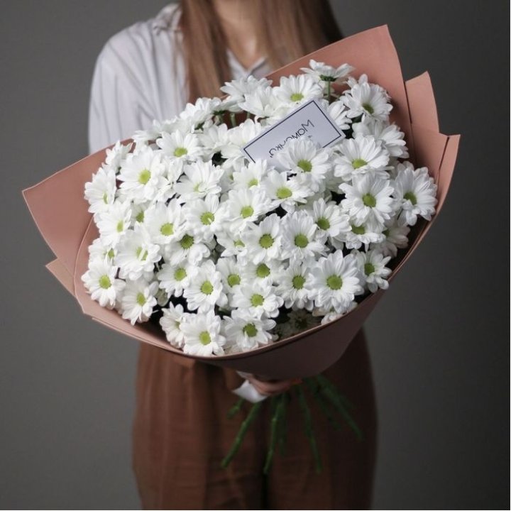 Хризантемы в крафте в Сириусе