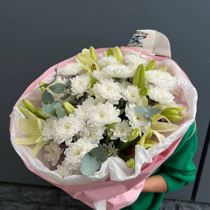  Букет  хризантем и лилии в Сириусе