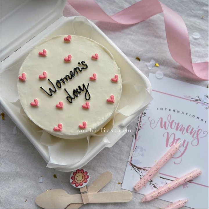 Бенто-торт "Дорогим женщинам"  в Сириусе