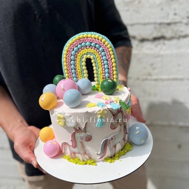 Торт "Радуга с единорогом" с доставкой в Сириусе