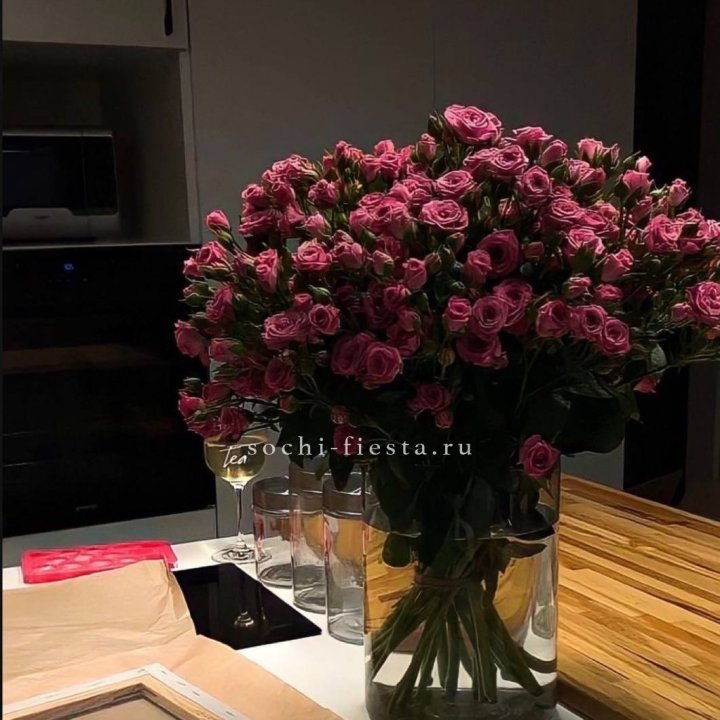 Цветочная подписка Пакет L в Сириусе