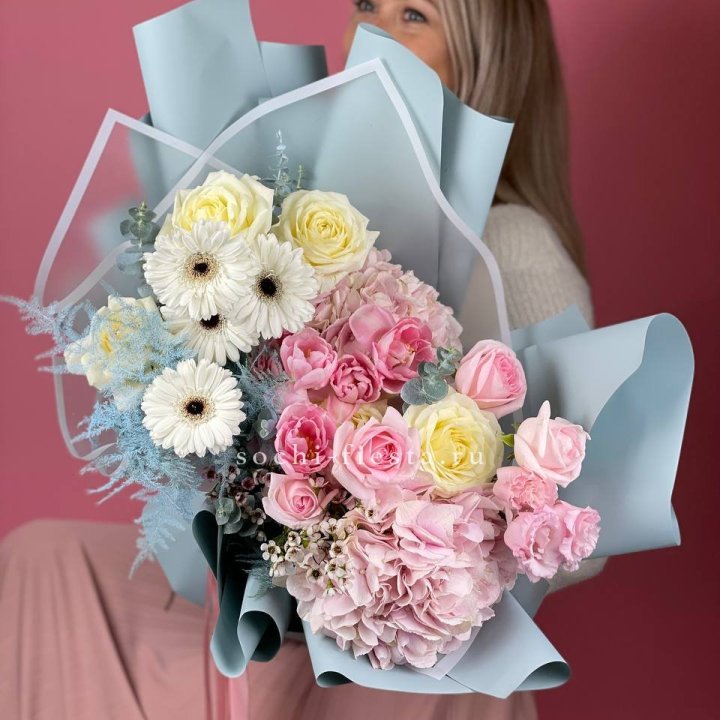 Дизайнерский букет Adele в Сириусе