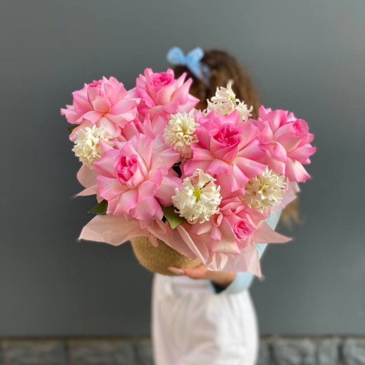 Дуо розы и гиацинты с доставкой в Сириусе