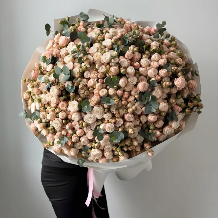 Букет "Bombastic LUX" в Сириусе