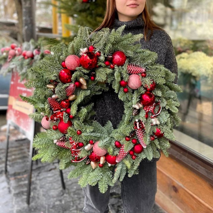 Рождественский венок  в Сириусе