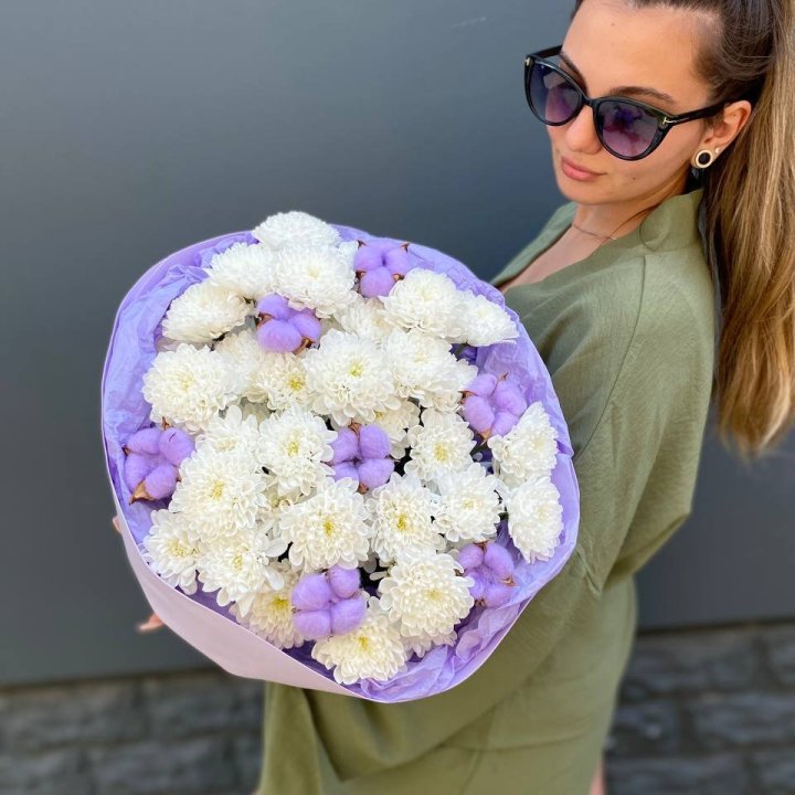  Букет  хризантем и хлопка в Сириусе