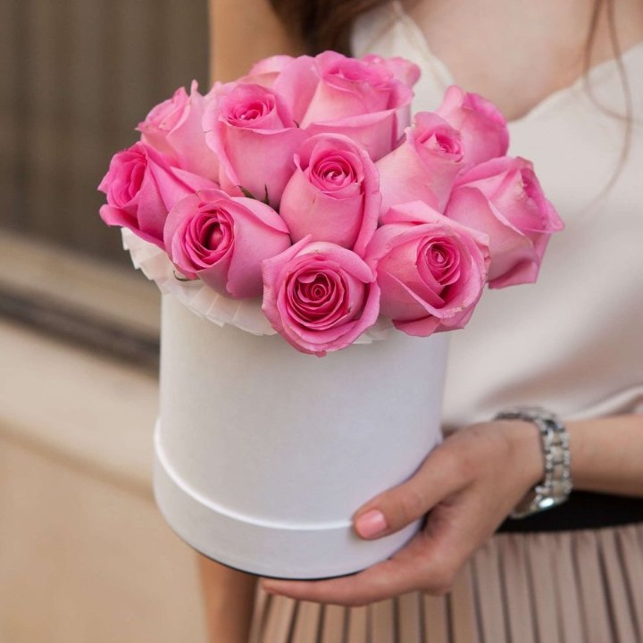 15 роз в боксе Кэтрин в Сириусе