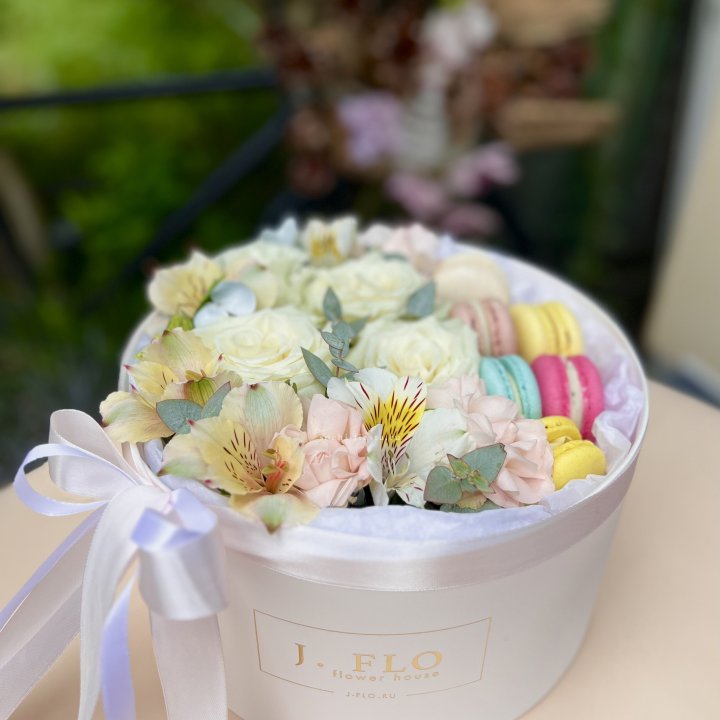 Цветочный бокс "Nika" в Сириусе