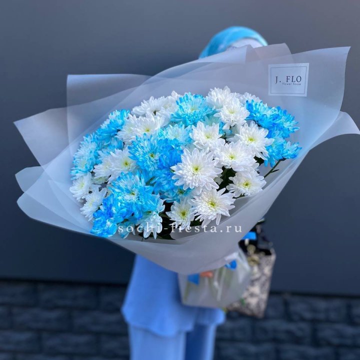 Букет хризантем "Голубая снежинка" в Сириусе