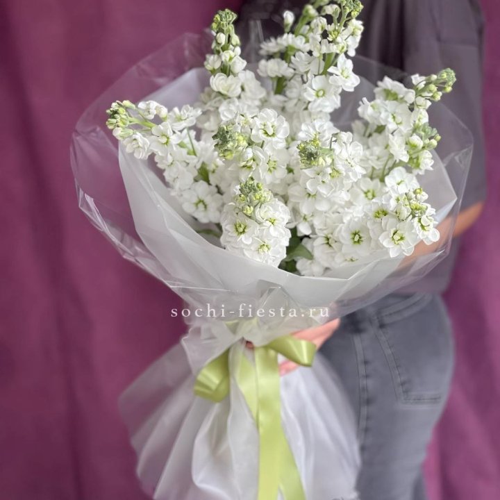 Букет ароматной маттиоллы №1 в Сириусе