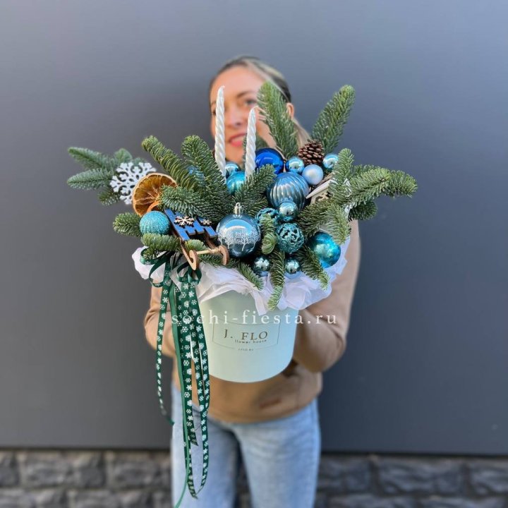 Композиция "Мери крисмас блю" в Сириусе