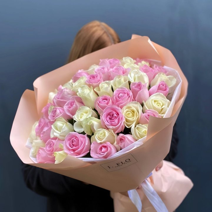 55 роз микс нежности в Сириусе
