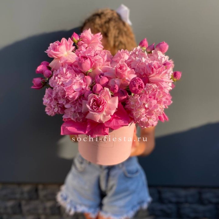 Цветочная композиция "Passion" в Сириусе